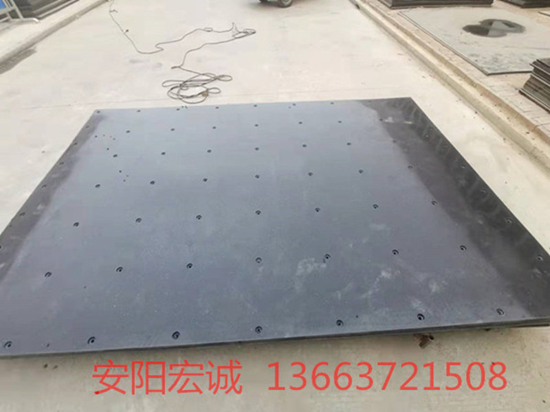 安陽(yáng)宏誠(chéng)：安裝自卸車車底滑板-高分子聚乙烯板